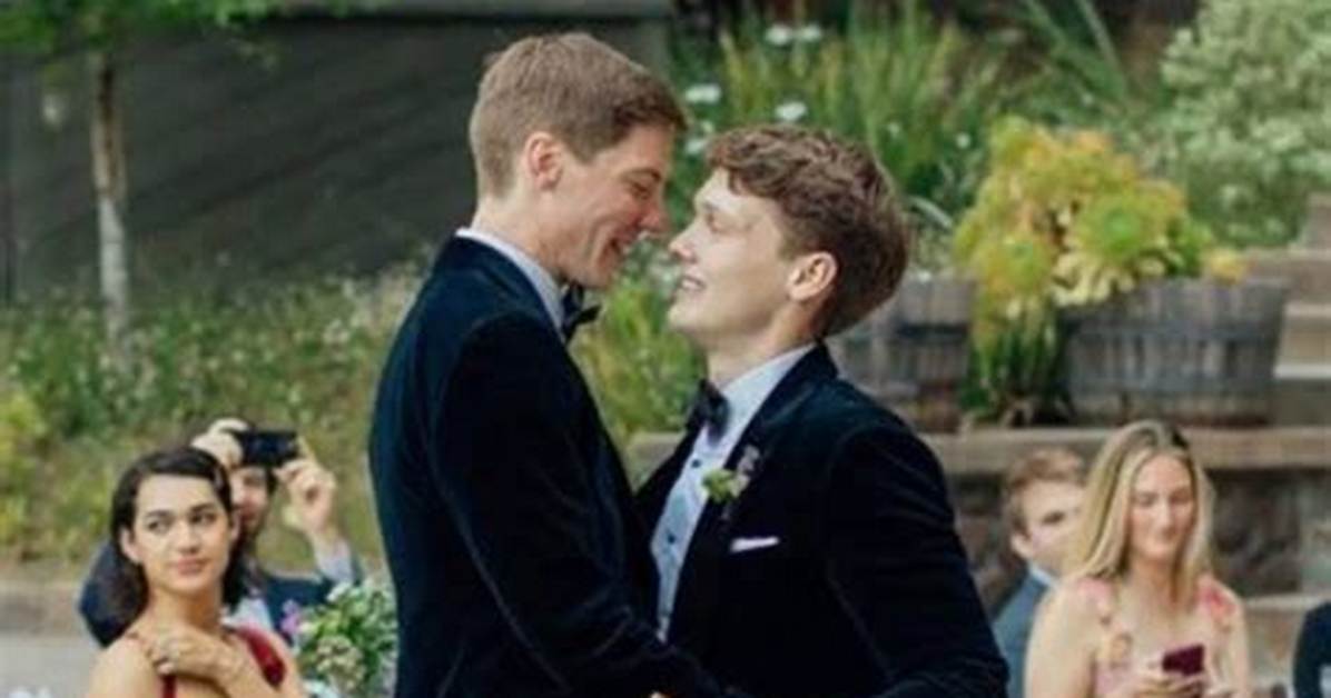 Yes, Hunter Doohan Is Gay and Married to His Husband Fielder Jewett, Family and Net Worth