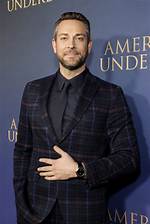 Zachary Levi Height, Weight, Net Worth, Age, Birthday, Wikipedia, Who, Nationality, Biography